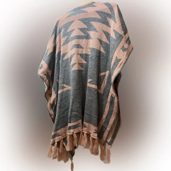 Pink and Grey Shawl - Mexican - NWOT - Picture 2 of 2